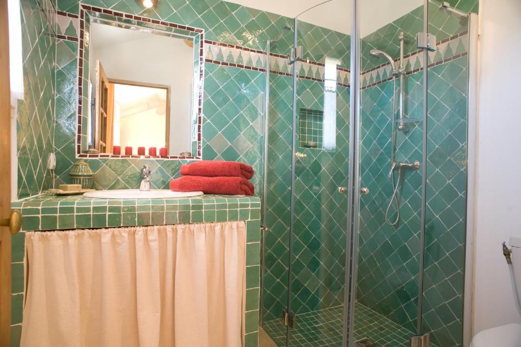 Chambres D'Hotes Domaine Des Machottes Grans Zimmer foto