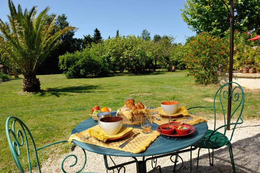 Chambres D'Hotes Domaine Des Machottes Grans Zimmer foto